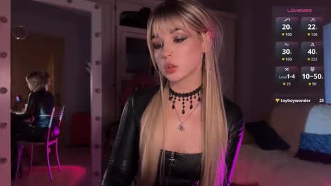 Miss Nelly online show from December 2025 11:23:02 PM