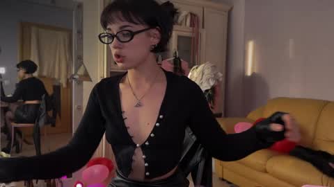 Snapshot of sun_for_you chatting on June 2026 05:40:02 PM Miss Nelly online show from June 2026 05:40:02 PM
