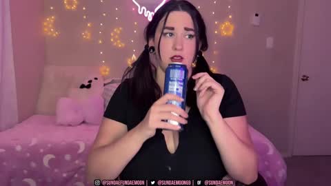 Snapshot of sundaemoon chatting on September 2025 03:06:02 AM sundaemoon online show from September 2025 03:06:02 AM