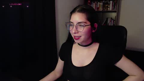 Snapshot of sunflower_uwu chatting on April 2026 11:52:02 PM violetta online show from April 2026 11:52:02 PM