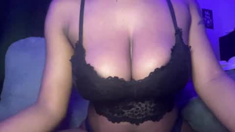 sunn3ie online show from November 2025 01:48:02 AM