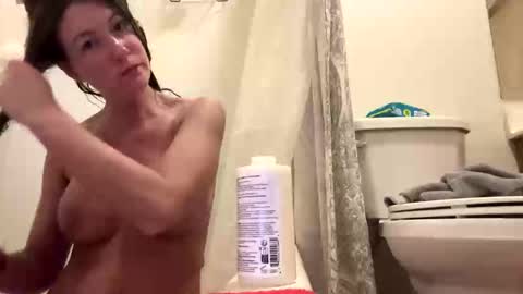 Snapshot of sunnbabe92485 chatting on December 2025 01:21:02 AM sunnbabe92485 online show from December 2025 01:21:02 AM