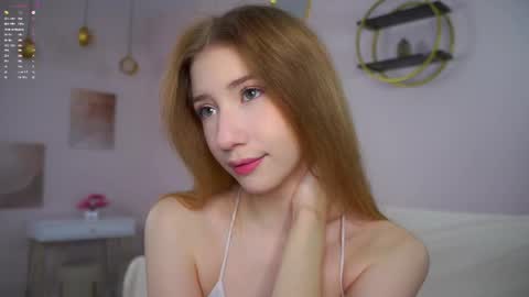 Lily online show from September 2025 01:34:02 PM