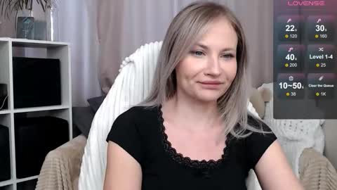 Naomi online show from December 2025 05:23:01 AM