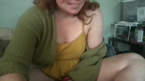 Snapshot of sunny_clementine chatting on September 2025 09:31:02 PM Sunny Clementine online show from September 2025 09:31:02 PM