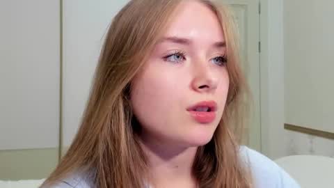 Vanessa online show from December 2025 12:21:02 PM