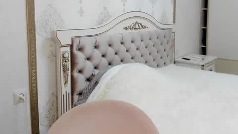 Snapshot of sunny_love__ chatting on February 2026 05:26:02 AM Vanessa online show from February 2026 05:26:02 AM