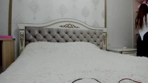 Vanessa online show from April 2026 05:04:02 AM