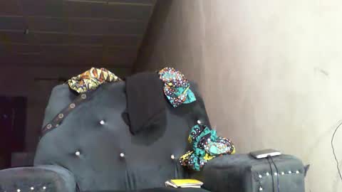 Sunnyblack2 online show from October 2025 09:44:01 AM