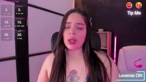 Sunny online show from November 2025 12:47:01 PM