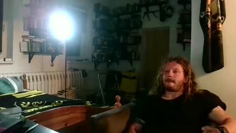 sunr1sa online show from September 2025 04:15:01 AM