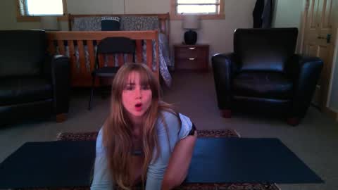 Sunray online show from November 2025 06:18:02 PM