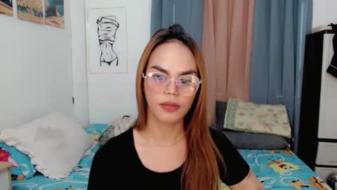 Snapshot of superhotvaleria chatting on April 2026 06:52:01 AM Im val online show from April 2026 06:52:01 AM