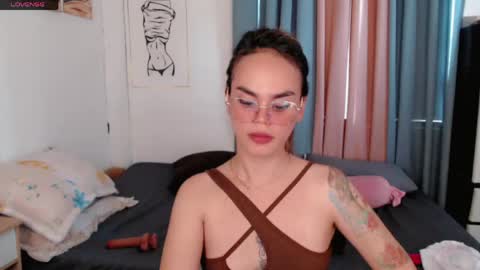 Snapshot of superhotvaleria chatting on May 2026 02:07:02 AM Im val online show from May 2026 02:07:02 AM