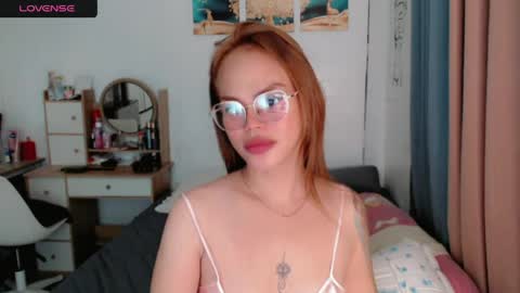 Snapshot of superhotvaleria chatting on June 2026 10:05:02 PM Im val online show from June 2026 10:05:02 PM