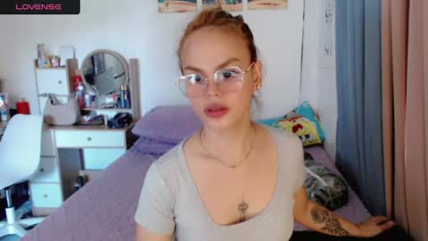 Snapshot of superhotvaleria chatting on June 2026 01:09:01 AM Im val online show from June 2026 01:09:01 AM