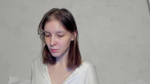 Una online show from April 2026 08:32:02 PM