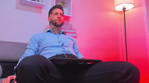 supreme_alpha_ online show from November 2025 03:26:02 AM