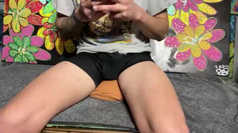 Snapshot of supremelifers chatting on December 2024 08:20:01 AM Stony online show from December 2024 08:20:01 AM