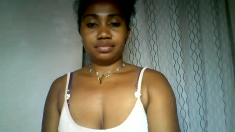 Snapshot of surbelle chatting on June 2026 06:29:02 PM surbelle online show from June 2026 06:29:02 PM
