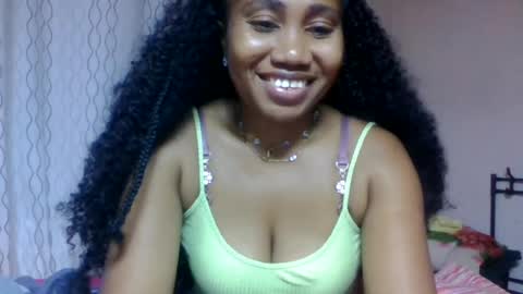 Snapshot of surbelle chatting on June 2026 11:05:01 AM surbelle online show from June 2026 11:05:01 AM