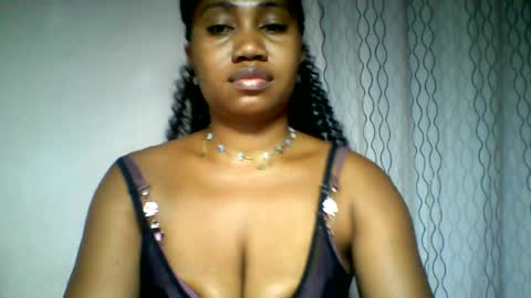 Snapshot of surbelle chatting on June 2026 01:55:01 PM surbelle online show from June 2026 01:55:01 PM