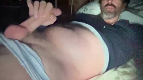 Snapshot of surfguy82 chatting on January 2025 05:00:02 AM SurfGuy82 online show from January 2025 05:00:02 AM