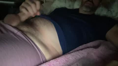 Snapshot of surfguy82 chatting on November 2025 04:22:01 AM SurfGuy82 online show from November 2025 04:22:01 AM