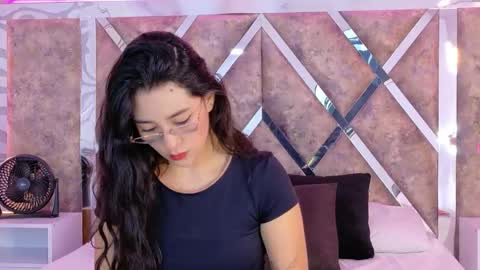 Snapshot of susa1userma_ chatting on May 2026 11:30:02 AM Susann online show from May 2026 11:30:02 AM