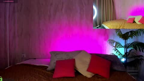 Annie online show from October 2025 01:06:01 AM