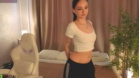 Annie online show from February 2026 06:26:01 AM