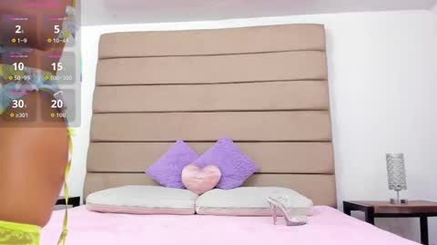 Susan online show from September 2025 09:37:02 PM