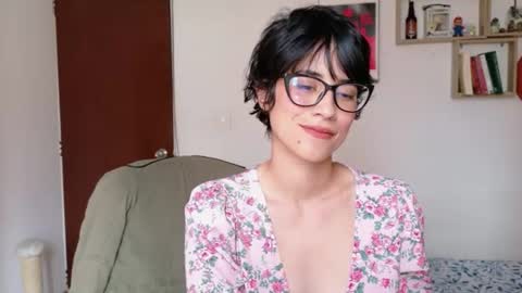 Snapshot of susana_w chatting on July 2026 05:04:01 PM susana_w online show from July 2026 05:04:01 PM
