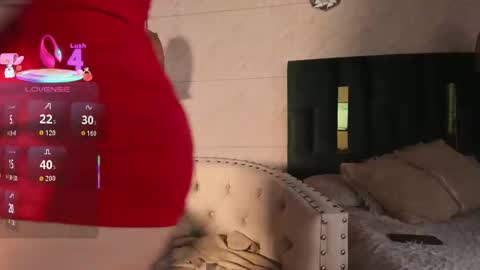 Susana W online show from November 2025 05:22:01 PM