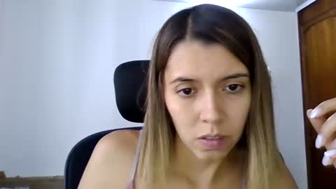 Snapshot of susanaduncann chatting on July 2026 03:43:02 PM Susana online show from July 2026 03:43:02 PM