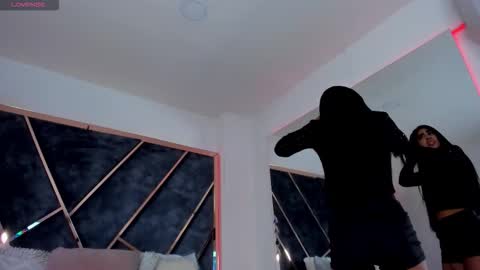 susanahenao online show from November 2025 05:07:01 PM