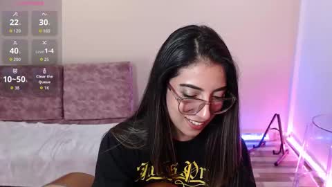 Susana hendrix    online show from February 2026 07:18:01 PM