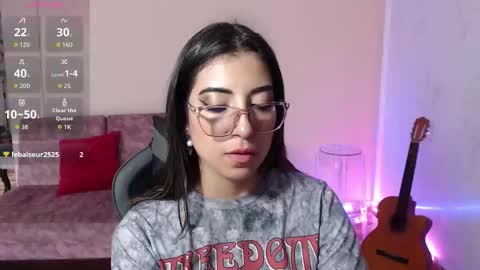 Susana hendrix    online show from March 2026 06:14:02 PM