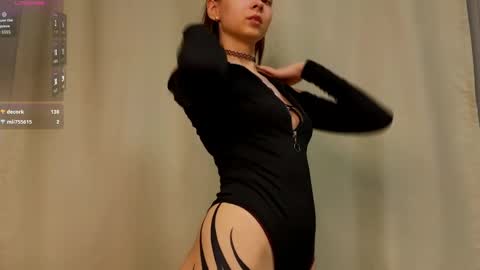Snapshot of susannahtrojahn chatting on May 2026 03:40:02 PM susannahtrojahn online show from May 2026 03:40:02 PM