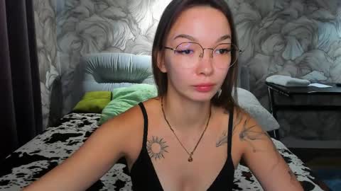 Snapshot of susannjohnson chatting on April 2026 12:24:01 AM susannjohnson online show from April 2026 12:24:01 AM