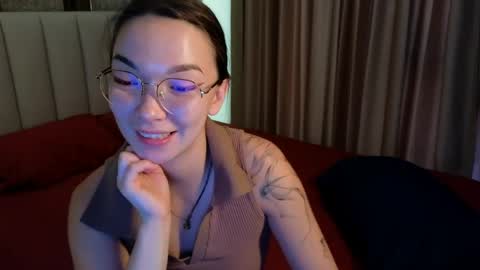 Snapshot of susannjohnson chatting on May 2026 12:07:01 AM susannjohnson online show from May 2026 12:07:01 AM