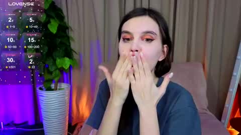 Susie online show from February 2025 01:22:01 PM