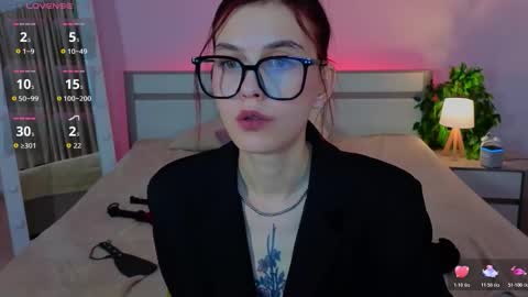 Susie online show from November 2025 09:41:01 AM