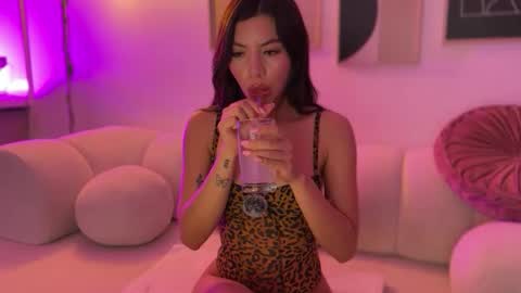 Snapshot of sussanf_ chatting on May 2026 11:46:02 PM Susy online show from May 2026 11:46:02 PM