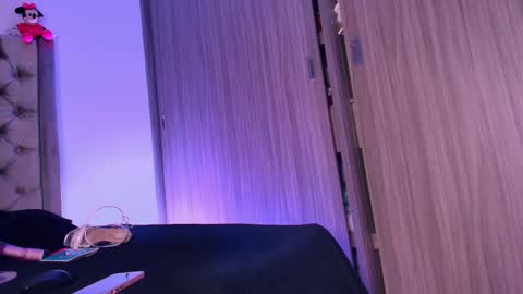 Snapshot of sussidream chatting on February 2026 11:08:02 PM Andrea online show from February 2026 11:08:02 PM