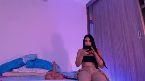 Snapshot of sussidream chatting on July 2026 01:01:01 AM Andrea online show from July 2026 01:01:01 AM