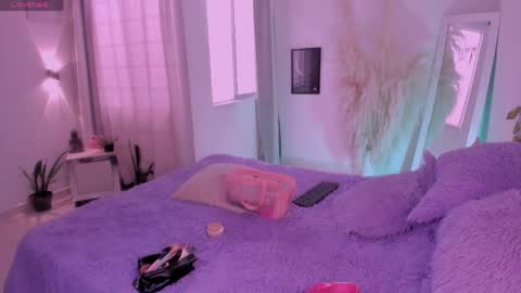 sussy_bell_ online show from May 2026 07:19:02 PM