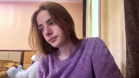 Snapshot of suzannetigerino chatting on May 2026 07:13:01 AM Emila online show from May 2026 07:13:01 AM