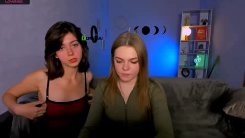 suzi_love online show from October 2025 07:37:01 PM