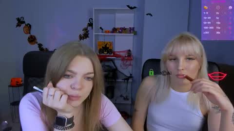 suzi_love online show from October 2025 07:47:02 PM